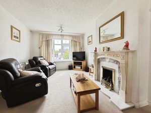 Lounge- click for photo gallery